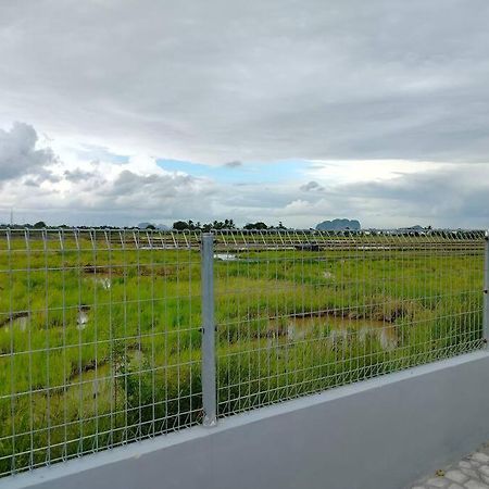 Myhomestay07 Kangar Bagian luar foto