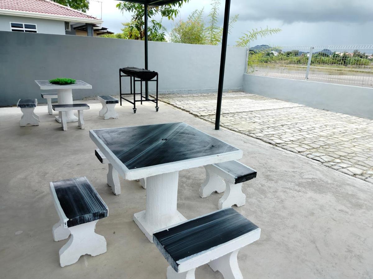 Myhomestay07 Kangar Bagian luar foto